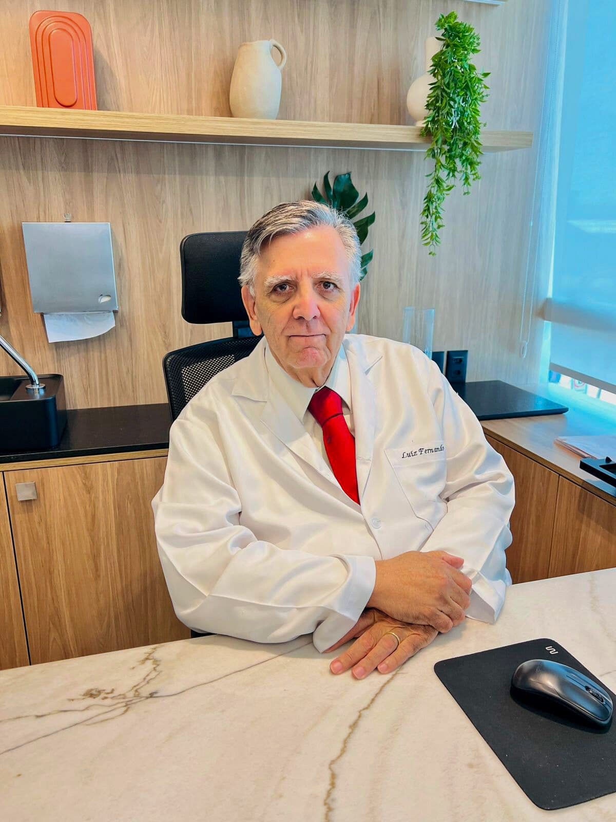 Dr. Luiz Fernando Martins